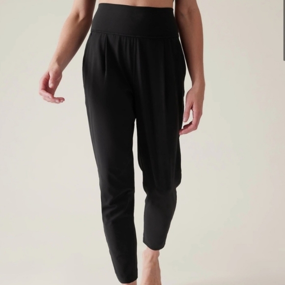 Athleta Pants - Athleta Elation Black High-Waisted Pants